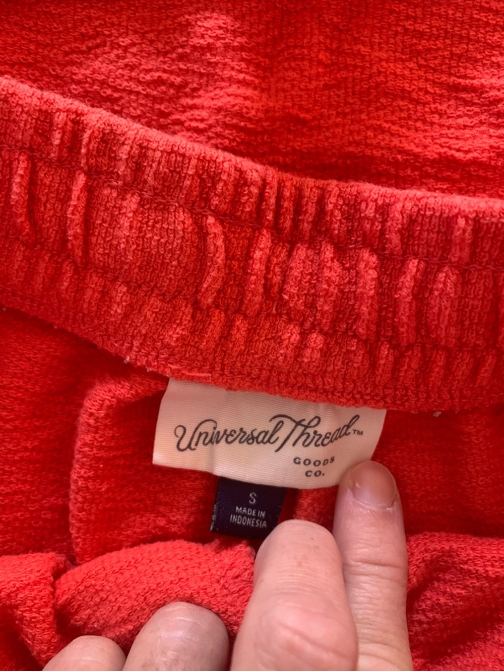 Universal Thread Coral Set - Picture 2 of 3